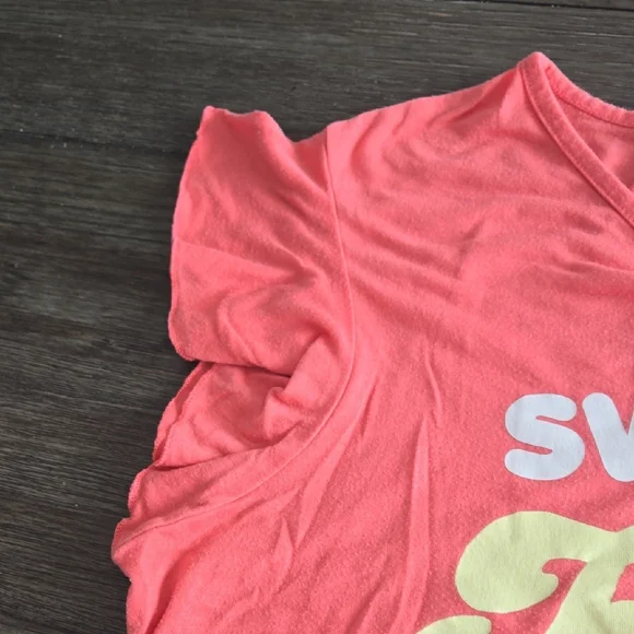 Women Coral 'Sweet Like Honey' Short Sleeve Pajama Top w/Capri Bottoms - Picture 4 of 10